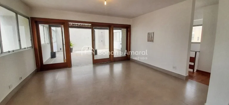 Imagem Essa belíssima cobertura duplex está localizada no coração do Cambuí, um dos bairros mais charm...