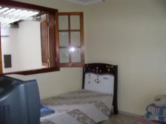 Imagem Casa com 3 dormitórios, copa, cozinha, lavanderia e edícula com suíte em ótima localização no ...