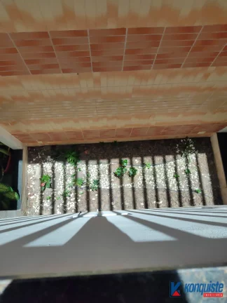Imagem VENDO CASA DE 7/4 SENDO TRÊS COM SUÍTE NA CIDADE NOVA