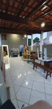 Imagem Casa com 02 dorms, 131m2, Lareira, Piscina, Elevador, 03 vagas