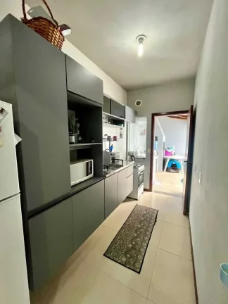 Imagem Casa geminada de 2 quartos no bairro Espinheiros, em Itajaí/SC