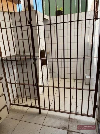 Imagem Casa com 6 dormitórios à venda por R$ 620.000,00 - Jardim Cumbica - Guarulhos/SP