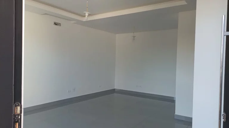Imagem Sobrado novo a venda, face norte pleno, pronto par