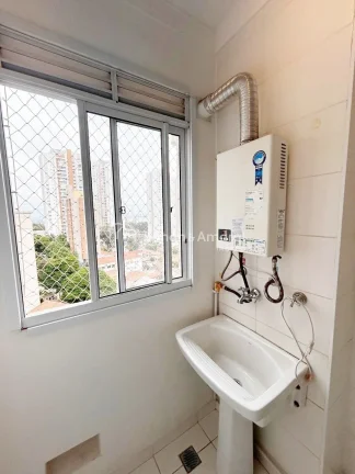Imagem Apartamento em andar alto, com vista livre e sol da manhã

Em rua tranquila, o Condomínio Invite T...