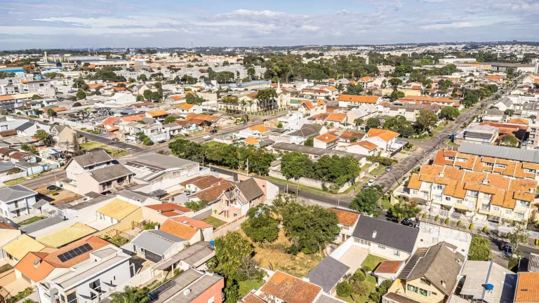 Imagem Terreno à Venda em Novo Mundo - Curitiba/PR