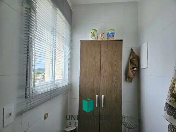 Imagem Amplo apto 2 quartos/suíte, à Venda na Praia do Morro - Prédio com elevador e vista montanhas !