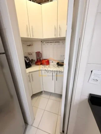 Imagem Apartamento 3 dormitórios, sendo 1 suíte, sala para 2 ambientes, pisos em madeira, sacada com vidr...