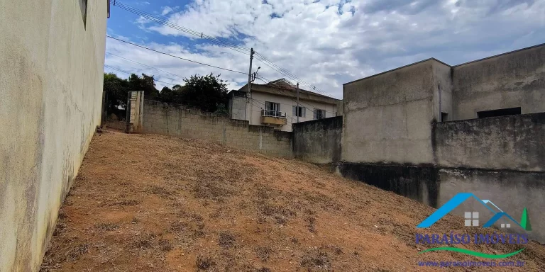 Imagem Oportunidade Única: Terreno no Centro de Paraisópolis