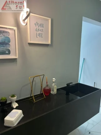 Imagem Casa à venda em Praia Grande-SP, bairro Tupi, 3 quartos, 3 suítes, 1 sala, 3 banheiros, 4 vagas, 230m².