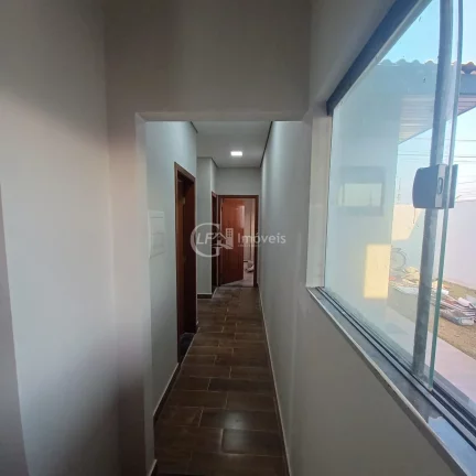 Imagem Imperdível oportunidade: Casa à venda em Campo Grande-MS, Vila Almeida. 3 quartos, 1 suíte, 1 sala, 2 banheiros, 1 vaga de garagem.
