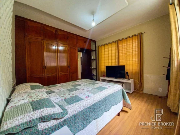 Imagem Casa à venda, 193 m² por R$ 850.000,00 - Várzea - Teresópolis/RJ