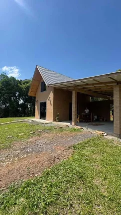 Imagem Chácara com 3 dormitórios e 2 vagas de garagem em Salto do Engenho | Campo Alegre/SC