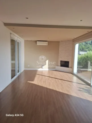 Imagem Casa à Venda no Valville - 245 m² - 3 suítes - 4 vagas - R$2.280.000 Alphaville - Santana de Parnaíba-SP