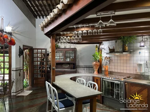 Imagem Linda - Arquitetura Diferenciada - 4 Suítes - 100 metros da Praia - 1.500 m² Terreno