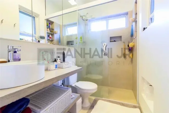 Imagem Imperdível: Casa à venda ou locação em São Paulo-SP, Jardim América! 2 quartos, 1 suíte, 3 salas, 3 banheiros, 2 vagas, 200m².