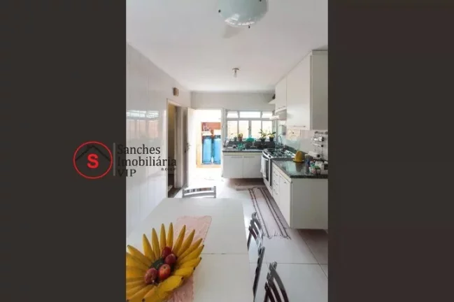Imagem CASA TÉRREA COM 4 DORMITÓRIOS A VENDA NA VILA PRUDENTE, PRÓXIMO AO LARGO DA VILA ZELINA. TERRENO DE 300 METROS 10X30