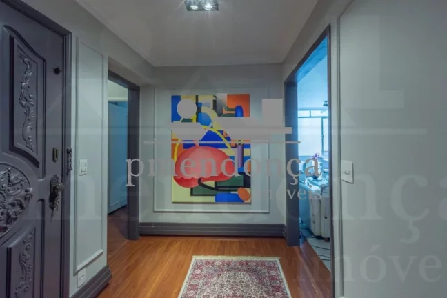 Imagem Apartamento reformado em Perdizes com 4 quartos( 1 suite )e 1 vaga, 198m²