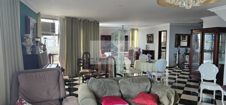 Imagem Apartamento de luxo à venda na Barra da Tijuca, Rio de Janeiro - 4 quartos, 2 suítes, 2 salas, 4 banheiros, 3 vagas de garagem - 304m².