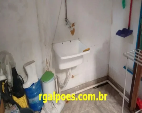 Imagem Galpão para Locação em DUQUE DE CAXIAS, Santa Cruz Da Serra, 2 banheiros