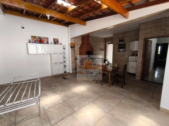 Imagem Casa térrea, 2 Dormitórios + Edícula, Praia Centro, Itanhaém-SP