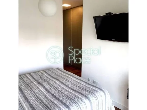 Imagem Ótimo apartamento com 115m² em Moema Pássaros Moderno, andar alto, muita luz natural Living com v...