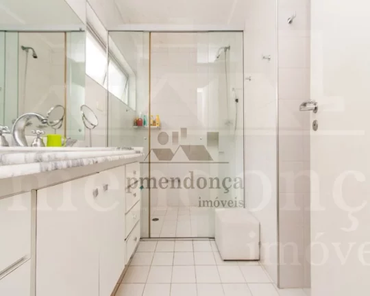 Imagem living para 2 ambientes integrado som a sala de jantar, lavabo, 3 dormitórios sendo 1