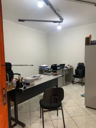 Imagem Edícula para Locação em Limeira, Jardim Porto Real, 1 dormitório, 2 banheiros, 4 vagas