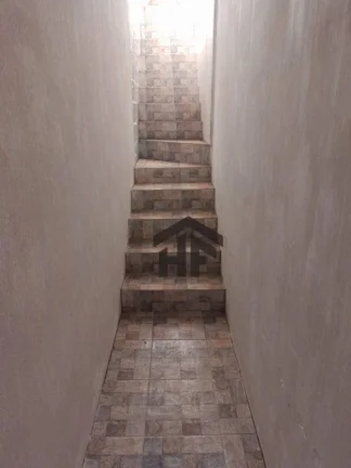 Imagem Casa de 2 andares, com 5 quartos sendo 2 suítes e área para eventos, localizada em Artur Lundgren I, Paulista - PE. À Venda.