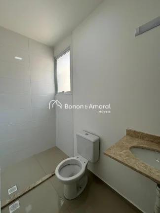 Imagem Esta encantadora casa em Valinhos conta com 3 dormitórios, sendo 1 suíte. No térreo, você encont...