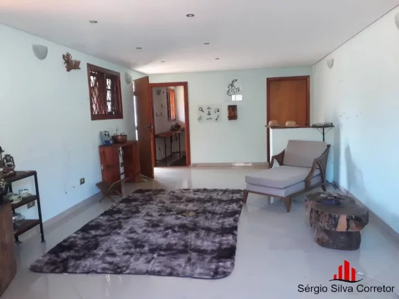 Imagem Casa a Venda, na Vila Abernéssia em Campos do Jordão-SP.