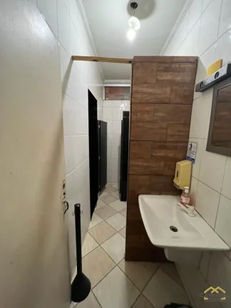Imagem Vende ou Aluga Ponto Comercial com 300m² em Campo Limpo Pta ao lado da FACCAMP