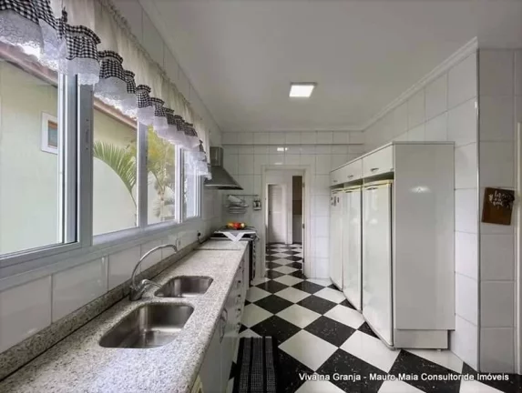 Imagem Cond São Paulo II - Casa linda, 4 suítes, piscina, gourmet, cond completo