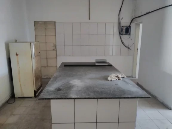 Imagem Salão comercial para alugar no bairro Parque Jaçatuba - Santo André/SP