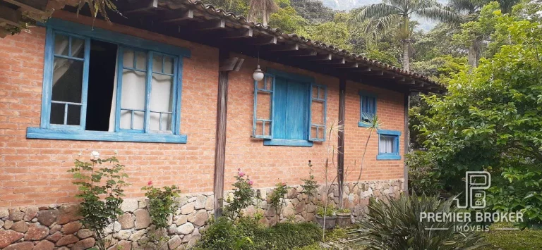 Imagem Casa à venda, 370 m² por R$ 1.700.000,00 - Albuquerque - Teresópolis/RJ