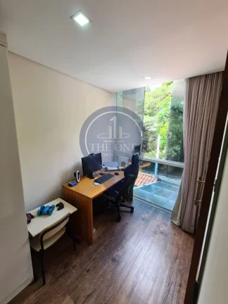 Imagem Casa à venda no Parque Maria Domitila: 2 quartos, 2 suítes, 2 salas, 3 banheiros, 2 vagas, 125m². Conforto e privacidade!