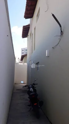 Imagem ÁGIO: casa duplex, 3 dormitórios à venda por R$ 170.000,00 / SALDO DEVEDOR: R$ 325.237,81 - Condomínio VILLA BEETHOVEN - Uruguai - Teresina/PI