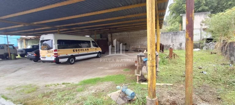 Imagem Aluga-se Terreno de 4.200m², ótimo para garagem de Caminhões e manutenção, etc...,j no Jardim Itapeva, Mauá-SP