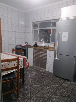 Imagem Sobrado Maravilhoso 240 m² 3 Dormitórios 2 vagas de Garagens Estuda Carro