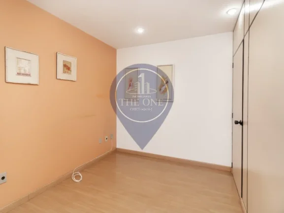 Imagem Conjunto Comercial à Venda em São Paulo-SP, Bairro Bosque da Saúde: 1 Sala, 1 Vaga, 40m² de Área