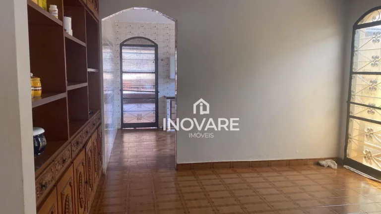 Imagem Casa com 3 dormitórios para alugar, 170 m² por R$ 4.500,00/mês - Setor Central - Itumbiara/GO