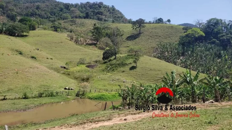 Imagem Sítio Bela Vista Bairro dos Lúcios Região de Luminosa em Brazópolis - MG