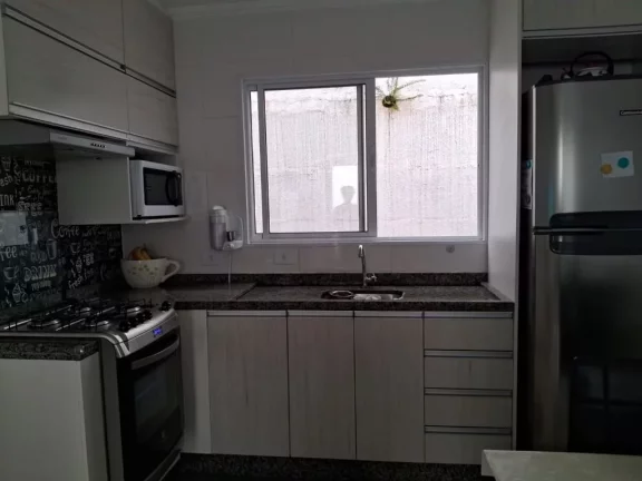 Imagem Sobrado com 2 dormitórios à venda, 56 m² por R$ 330.000,00 - Vila Colorado - Suzano/SP