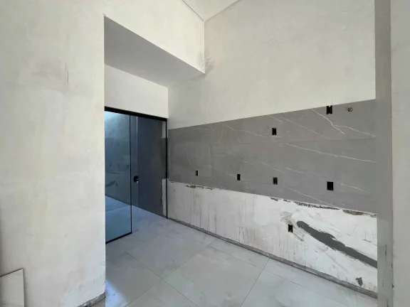 Imagem Sobrado com 2 suítes e 1 vaga de garagem em Camboriú
