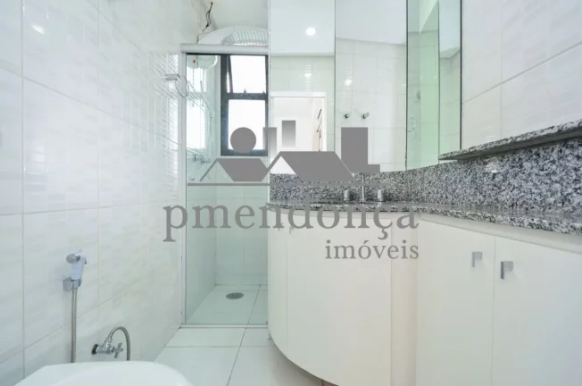 Imagem imóvel excepcional no coração de Perdizes Nobre com 3 suítes e 4 vagas, 230m².