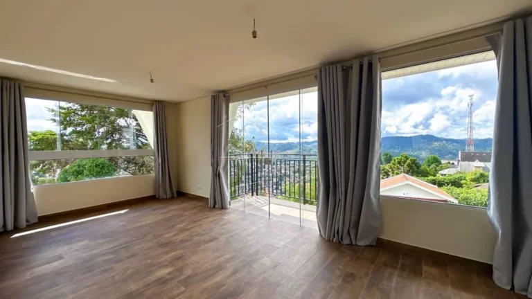 Imagem Casa de Condomínio em Campos do Jordão