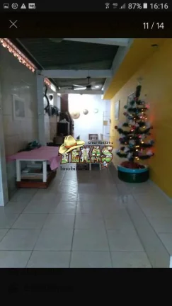 Imagem CASA À VENDA COM 3 SUÍTES ITANHAÉM