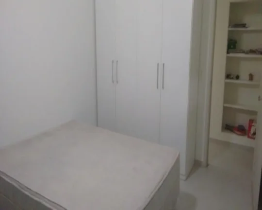 Imagem Apartamento à venda no Guarujá na Praia das Pitangueiras.