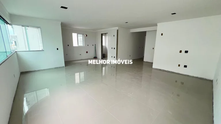 Imagem Apartamento com 03 suítes e 02 vagas, localizado no Centro de Balneário Camboriú