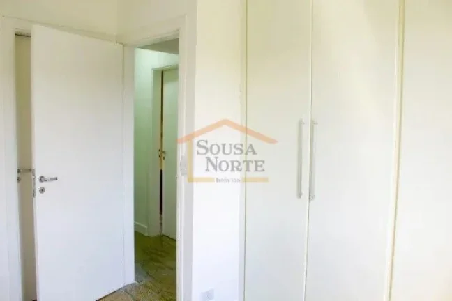 Imagem Apartamento originalmente com 4 dormitórios, sendo 1 suíte, 1 dos dormitórios e banheiro foram tr...