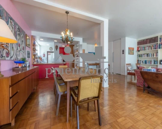 Imagem Apartamento na Rua Sergipe com 3 quartos (1 suíte) e 1 vaga, 220m².